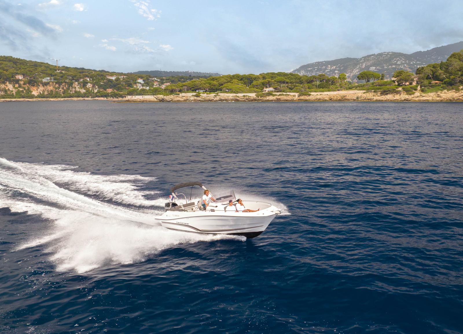 Jeaneau Cap Camarat 7.5 CC s3